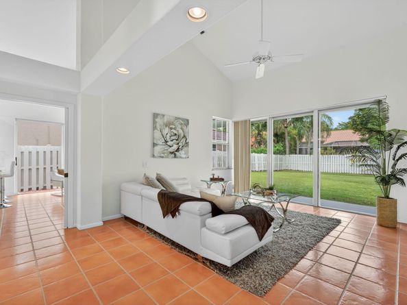 1080 Spyglass, Weston FL 33326