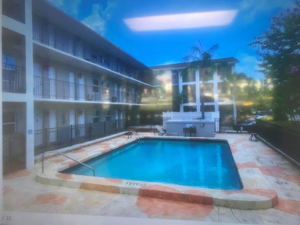 1021 NE 24th Ave 14, Pompano Beach FL 33062