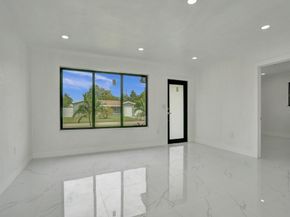 2301 Alcazar Dr, Miramar FL 33023