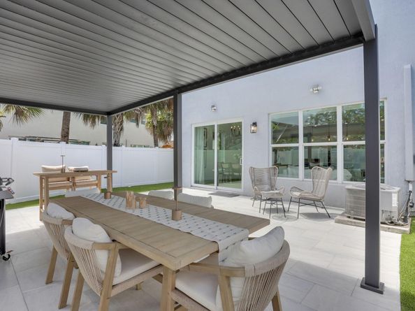 1041 Rio Court, Deerfield Beach FL 33064