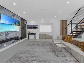 2724 N Ocean Boulevard, Fort Lauderdale FL 33308