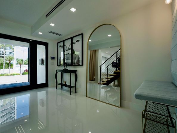 2724 N Ocean Boulevard, Fort Lauderdale FL 33308