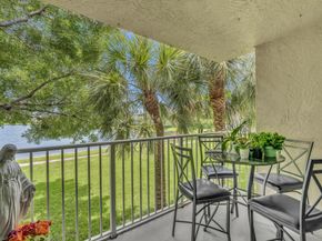 5011 Wiles Road 206, Coconut Creek FL 33073