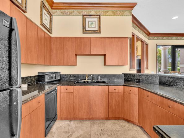 5011 Wiles Road 206, Coconut Creek FL 33073