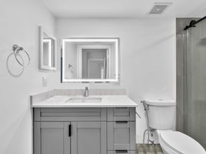5011 Wiles Road 206, Coconut Creek FL 33073