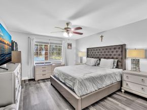 5011 Wiles Road 206, Coconut Creek FL 33073