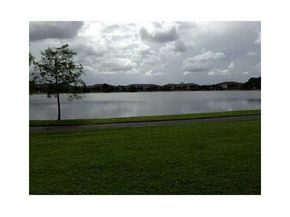 5011 Wiles Road 206, Coconut Creek FL 33073