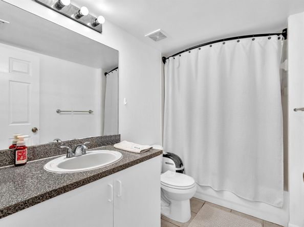 5011 Wiles Road 206, Coconut Creek FL 33073