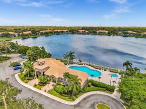 5011 Wiles Road 206, Coconut Creek FL 33073