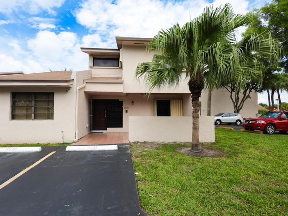 12233 SW 24th Terrace 35, Miami FL 33175