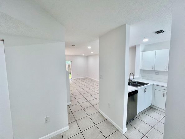 Undisclosed Address #FX-10516414, Miami FL 33177