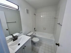 Undisclosed Address #FX-10516414, Miami FL 33177