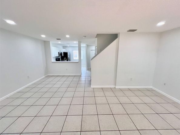 Undisclosed Address #FX-10516414, Miami FL 33177