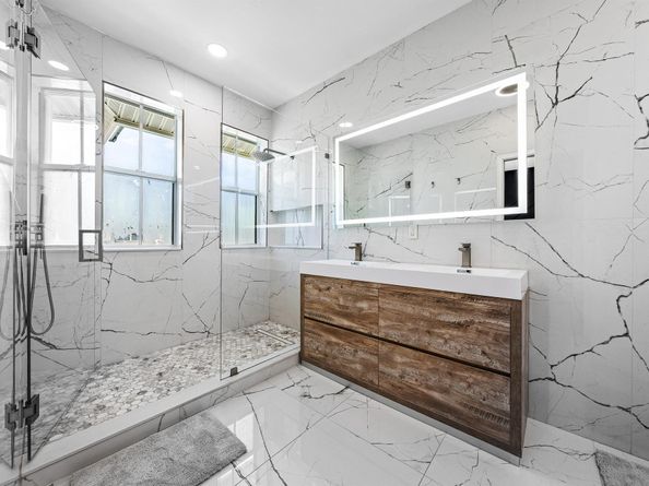 160 Barefoot Cove, Hypoluxo FL 33462
