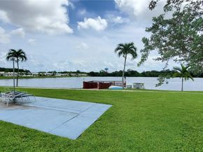 2300 Park Ln 311, Hollywood FL 33021