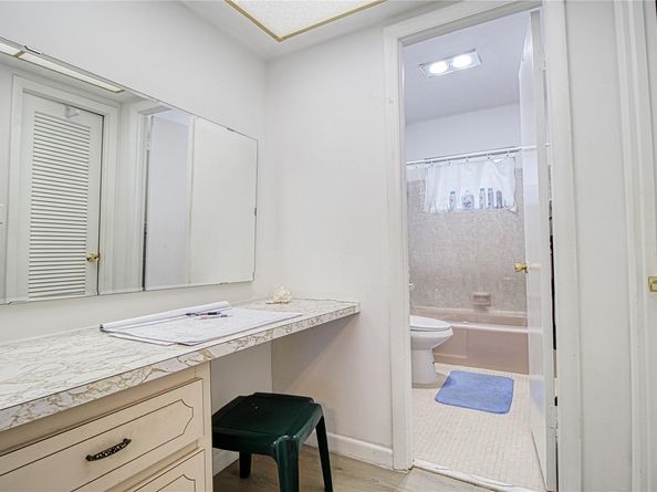 2300 Park Ln 311, Hollywood FL 33021