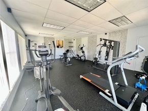 2300 Park Ln 311, Hollywood FL 33021