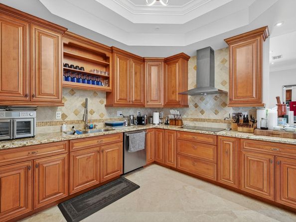 3325 NE 14th Ct, Fort Lauderdale FL 33304