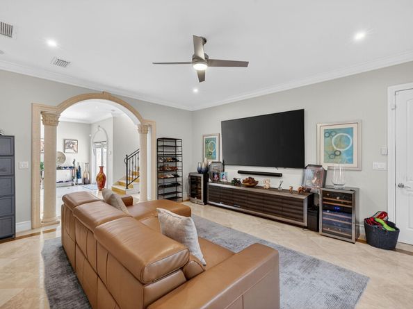 3325 NE 14th Ct, Fort Lauderdale FL 33304