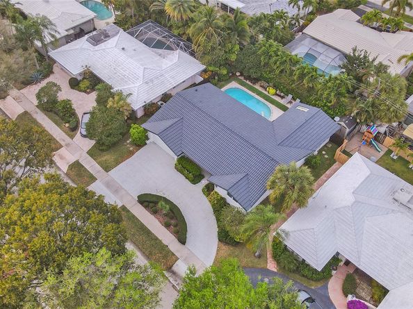 2051 NE 59th Ct, Fort Lauderdale FL 33308