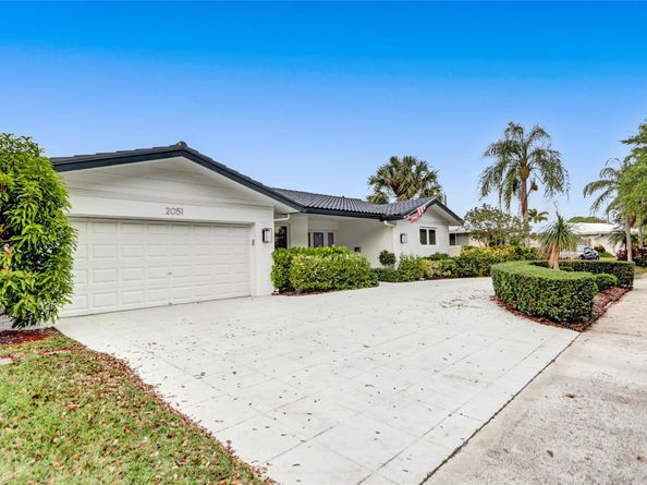 2051 NE 59th Ct, Fort Lauderdale FL 33308