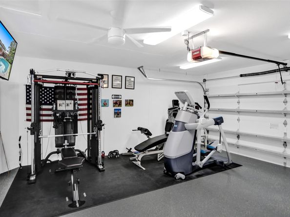 2051 NE 59th Ct, Fort Lauderdale FL 33308