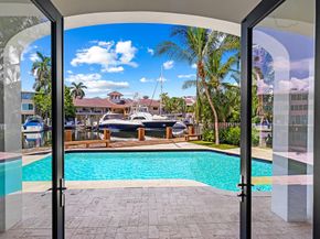 49 Fiesta Way, Fort Lauderdale FL 33301
