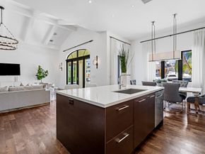 49 Fiesta Way, Fort Lauderdale FL 33301