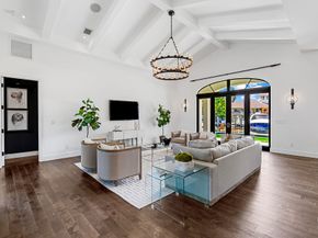 49 Fiesta Way, Fort Lauderdale FL 33301