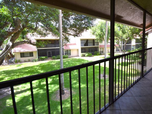 5530 Coach House Circle E, Boca Raton FL 33486