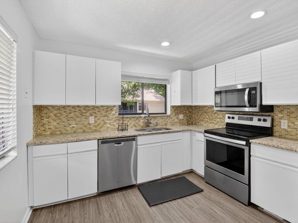 5530 Coach House Circle E, Boca Raton FL 33486