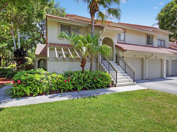5530 Coach House Circle E, Boca Raton FL 33486