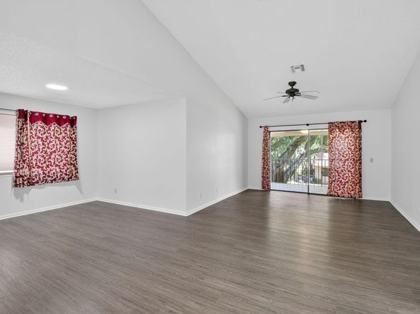 5530 Coach House Circle E, Boca Raton FL 33486