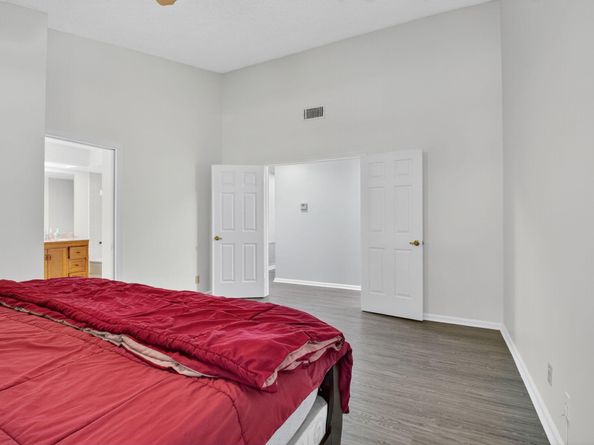 5530 Coach House Circle E, Boca Raton FL 33486