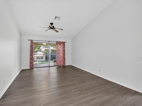 5530 Coach House Circle E, Boca Raton FL 33486