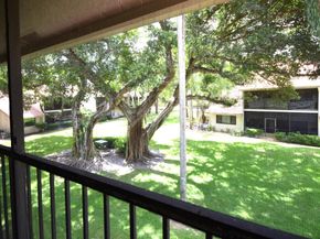 5530 Coach House Circle E, Boca Raton FL 33486