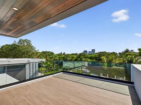 119 N Gordon Rd, Fort Lauderdale FL 33301