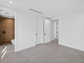 119 N Gordon Rd, Fort Lauderdale FL 33301