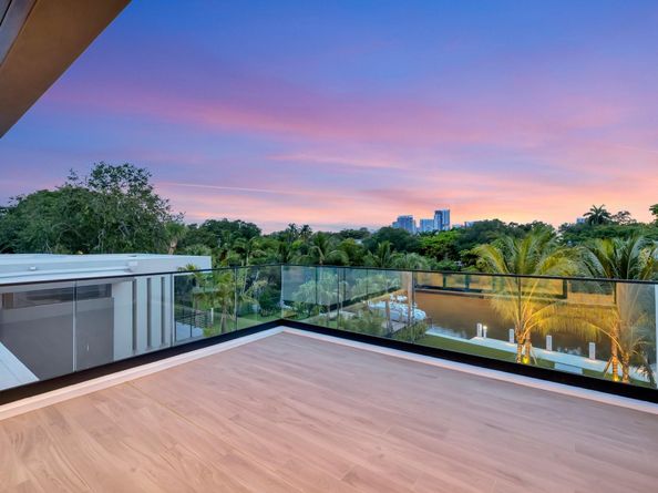 119 N Gordon Rd, Fort Lauderdale FL 33301