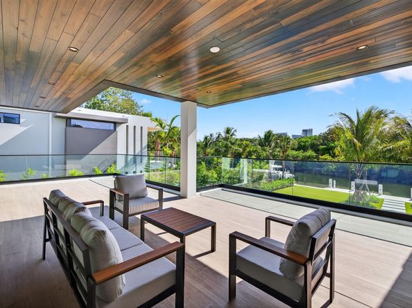 119 N Gordon Rd, Fort Lauderdale FL 33301