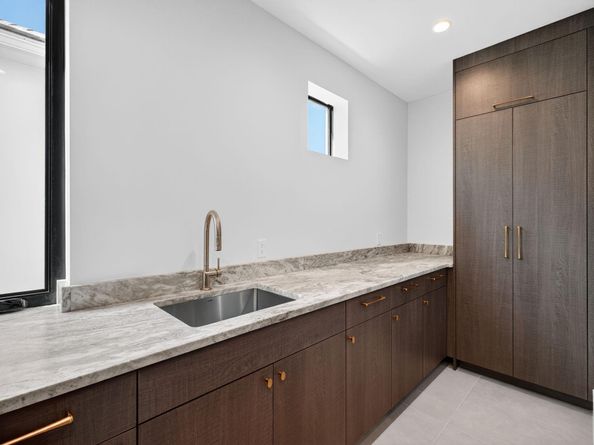 119 N Gordon Rd, Fort Lauderdale FL 33301