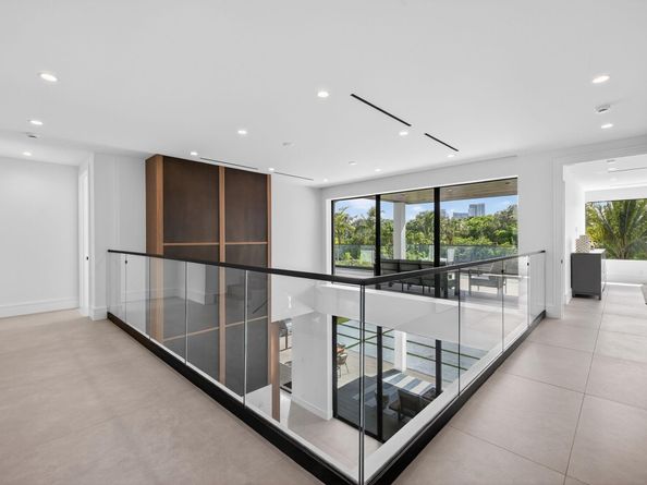 119 N Gordon Rd, Fort Lauderdale FL 33301