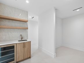 119 N Gordon Rd, Fort Lauderdale FL 33301