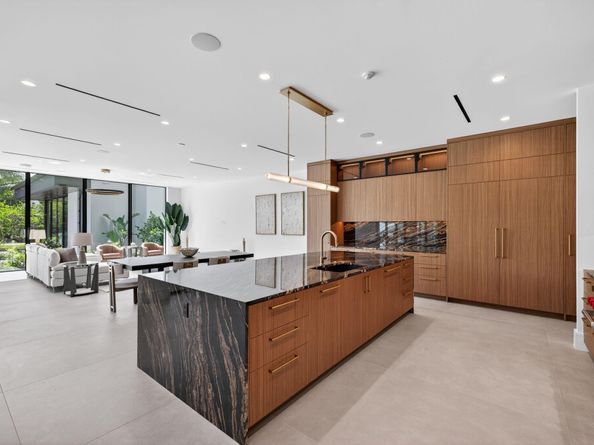 119 N Gordon Rd, Fort Lauderdale FL 33301