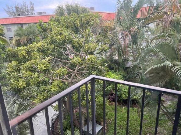 809 W Oakland Park Blvd K9, Oakland Park FL 33311