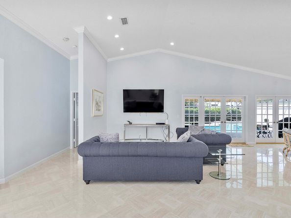 22652 Esplanada Circle W, Boca Raton FL 33433