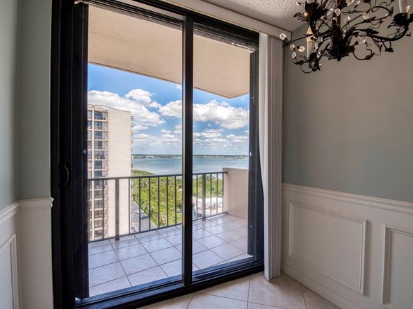4200 N Ocean Drive 11405, Singer Island FL 33404