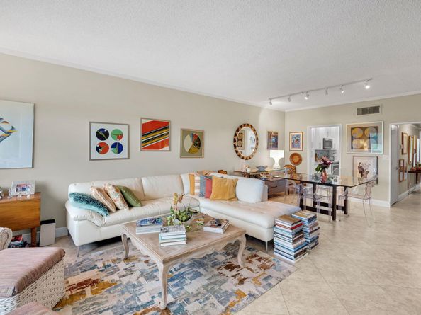 730 Greensward Court 107J, Delray Beach FL 33445