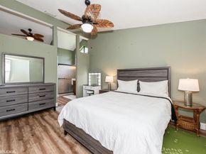 805 Harbour Pointe Way, Greenacres FL 33413