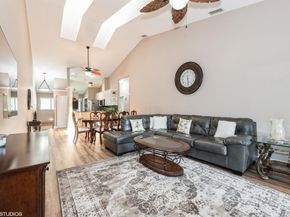 805 Harbour Pointe Way, Greenacres FL 33413